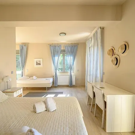 Astoria Κορακοχώρι