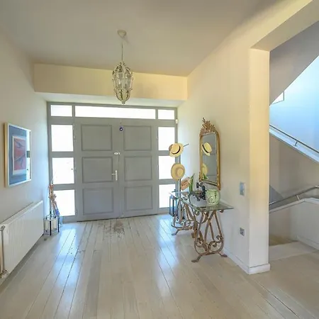 Astoria Κορακοχώρι