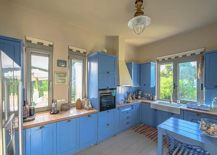 Astoria Villa Korakochori